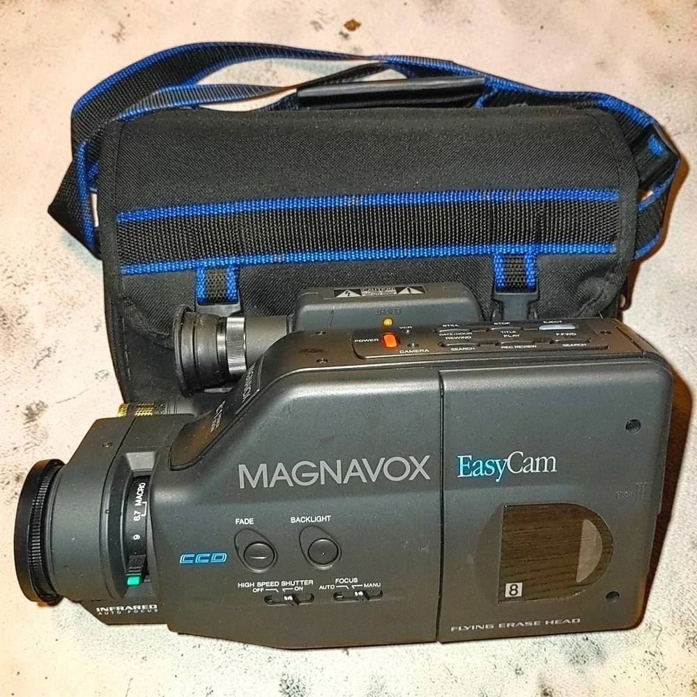 VTG 1992 Magnavox EasyCam CVN715AV01 8mm Camcorder Video Camera Bag Strap Parts